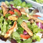 Blattsalat mit Putenstreifen Blattsalat mit Putenstreifen